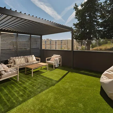 Cro-lo Garden Apartment *