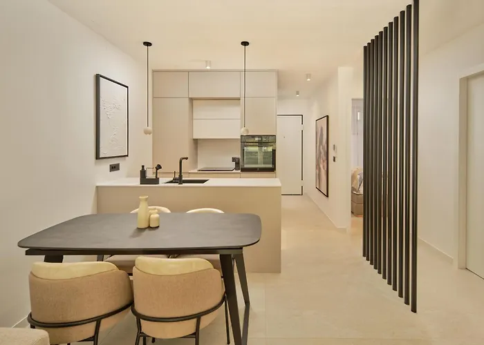 Cro-lo Garden Apartment *